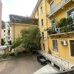 Dimora Em Charming Апартаменти